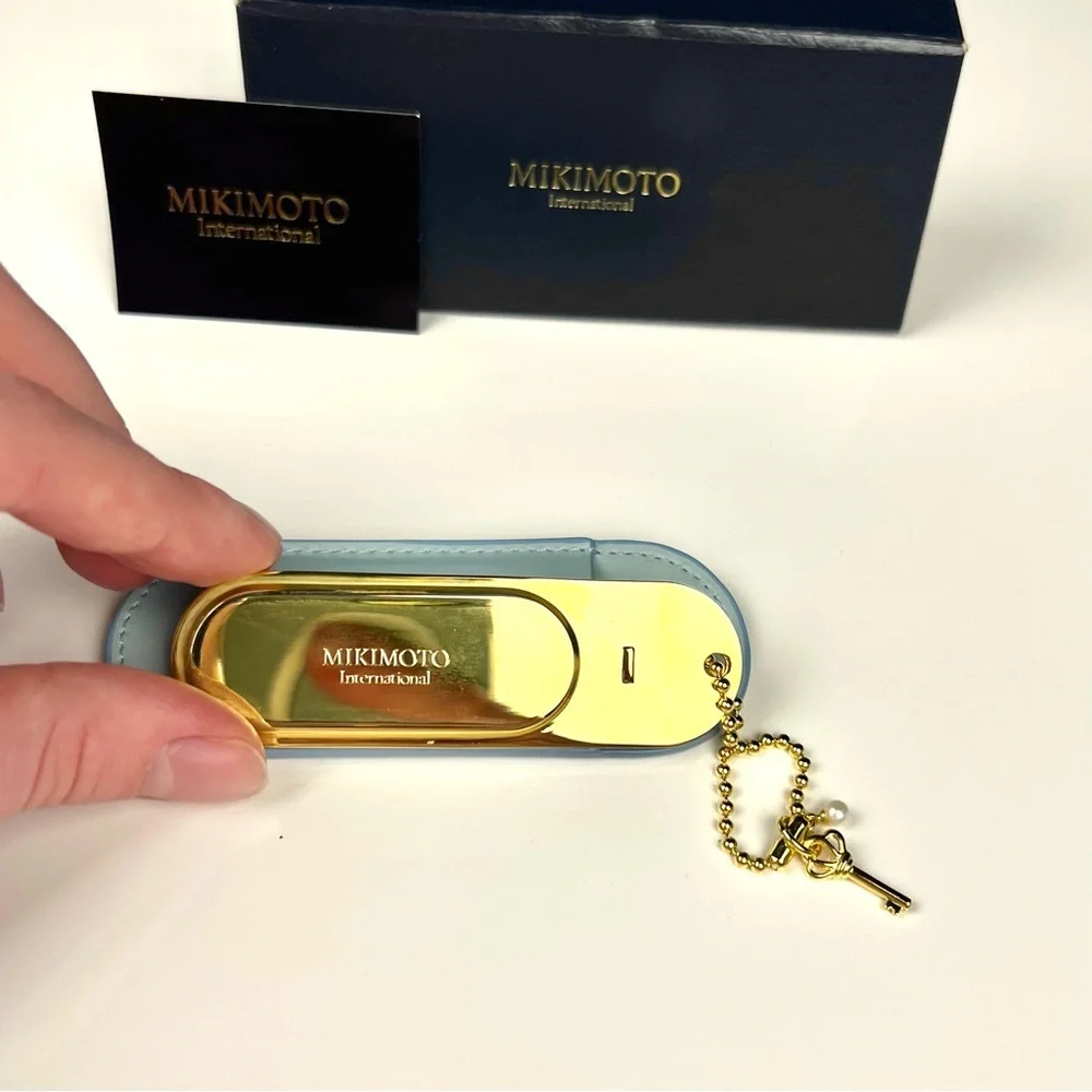 Authentic MIKIMOTO International gold tone metal small mirror with real pearl - Picture 3 of 6